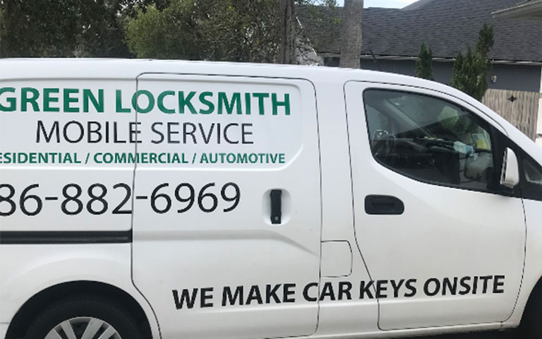 Green locksmith provide service in Daytona Beach & Ormond Beach, FL